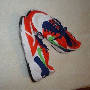 Nike tennis shoes
